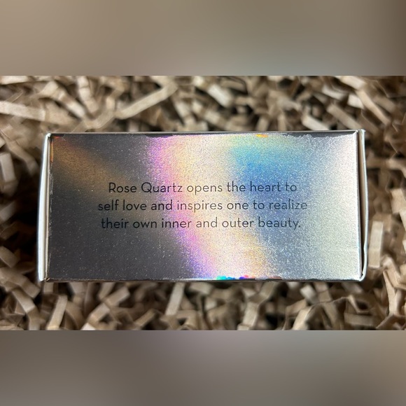 The Crème Shop
Rose Quartz Illuminating Powder - Picture 11 of 14